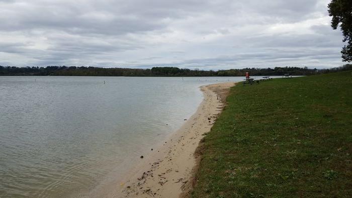 view of shoreline and artificial lake